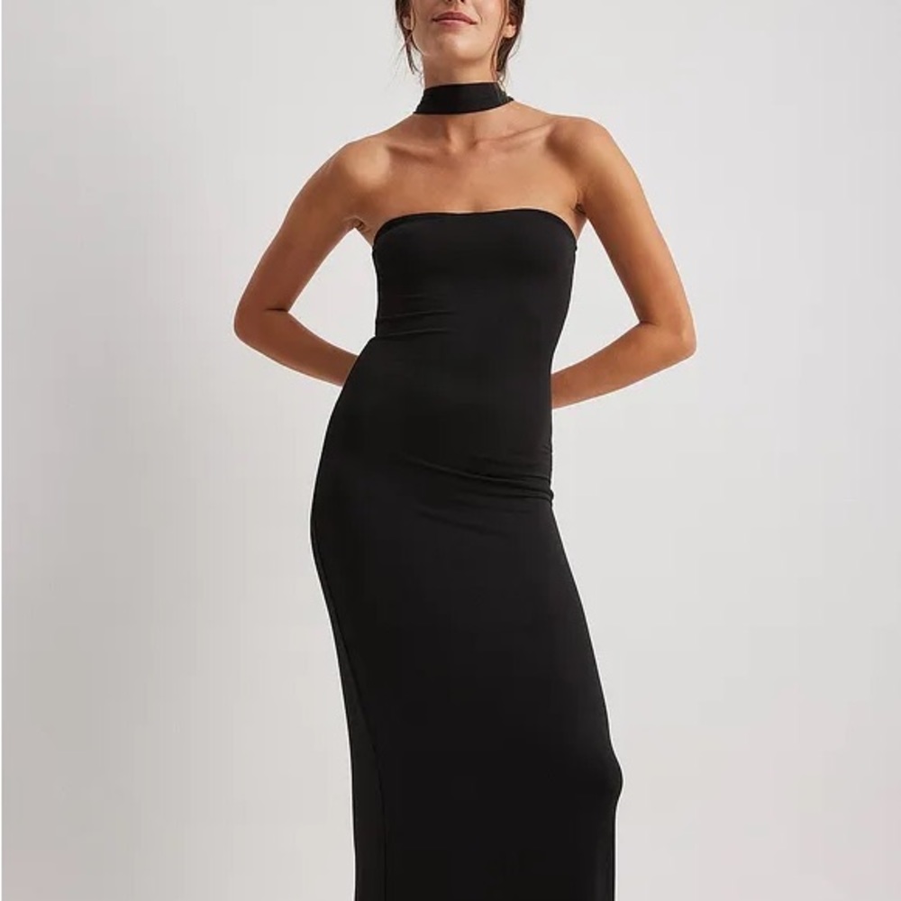 NA-KD Claire rose Bandeau Detailed Dress